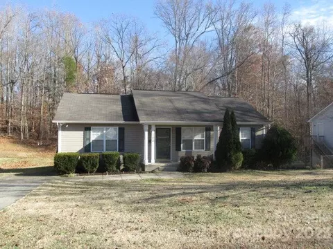702 Willow Rd, Salisbury, NC 28147 photo 1