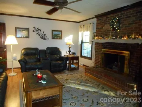 1218 Birch St, Salisbury, NC 28146 photo 4
