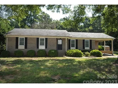 140 Eagle Dr, Salisbury, NC 28144 photo 1