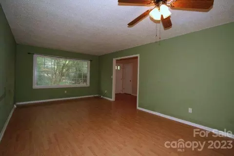 301 Wake Dr, Salisbury, NC 28144 photo 6