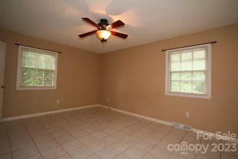 301 Wake Dr, Salisbury, NC 28144 photo 10