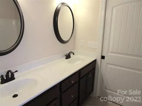 800 Wesley Dr, Salisbury, NC 28146 photo 9
