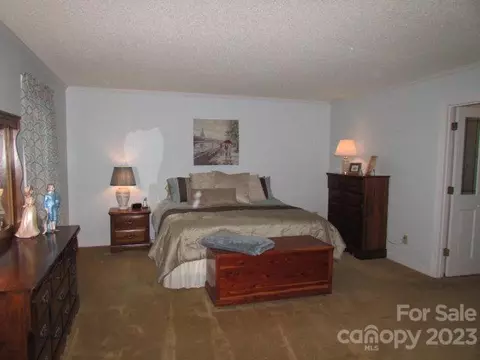 335 Gregory Rd, Salisbury, NC 28147 photo 2