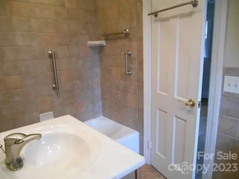 1375 Colonial Dr, Salisbury, NC 28144 photo 12