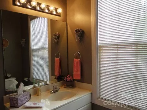 202 Oakview Dr, Salisbury, NC 28146 photo 10