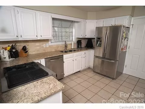 655 Pebble Point Rd, Salisbury, NC 28146 photo 15