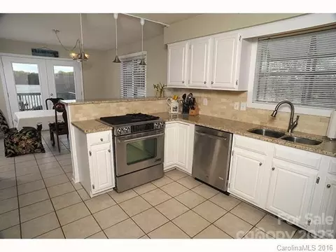 655 Pebble Point Rd, Salisbury, NC 28146 photo 10