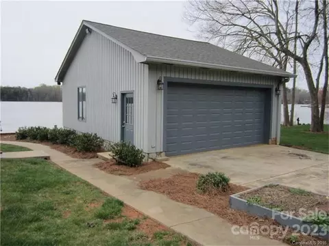 655 Pebble Point Rd, Salisbury, NC 28146 photo 5