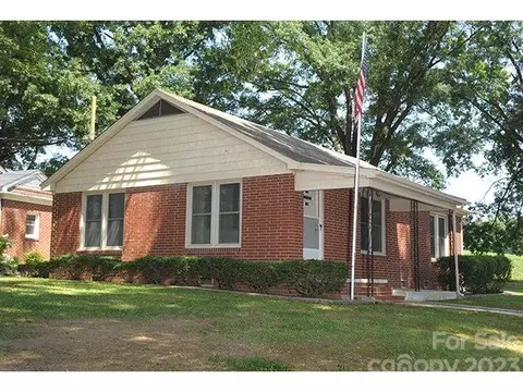 1930 Ridge Rd E, Salisbury, NC 28144 photo 2