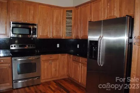 975 Jackson Rd, Salisbury, NC 28146 photo 2