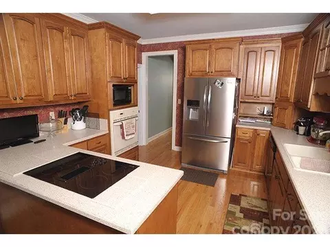 1709 Benjamin Dr, Salisbury, NC 28146 photo 8