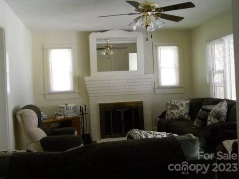 145 Hunter St, Salisbury, NC 28144 photo 3