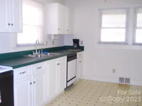 145 Hunter St, Salisbury, NC 28144 photo 4