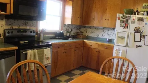 2425 Heilig Ave, Salisbury, NC 28146 photo 2