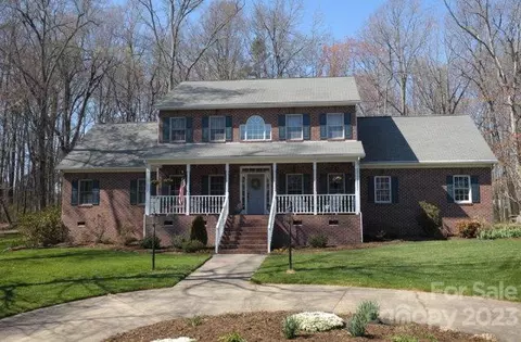 105 Colleton Pl, Salisbury, NC 28146 photo 1