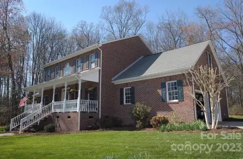 105 Colleton Pl, Salisbury, NC 28146 photo 2
