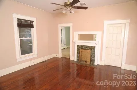 409 4th St, Spencer, NC 28159 photo 4