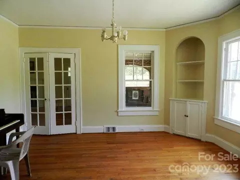 2103 Innes St W, Salisbury, NC 28144 photo 2