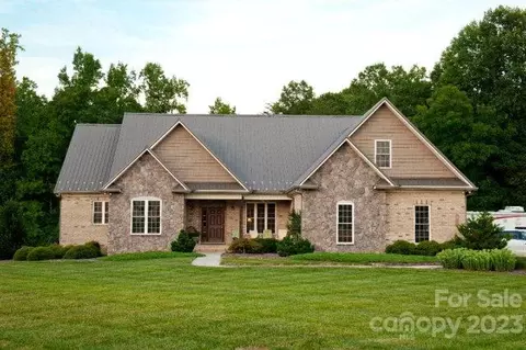 655 Kingstree Rd, Salisbury, NC 28146 photo 2