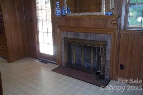 202 17th St W, Spencer, NC 28159 photo 9