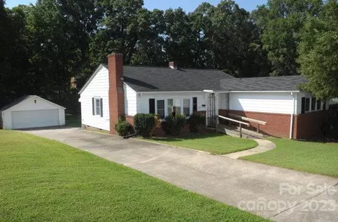 1405 Maxwell St, Salisbury, NC 28144 photo 1