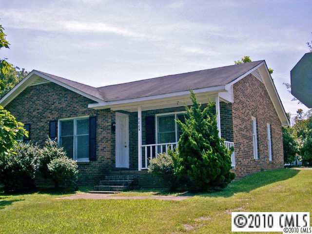 600 Brown St, Monroe, NC 28111 photo 1