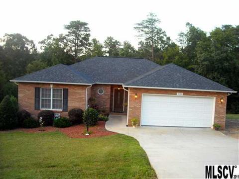 5136 Mill Pond Dr, Conover, NC 28613 photo 1