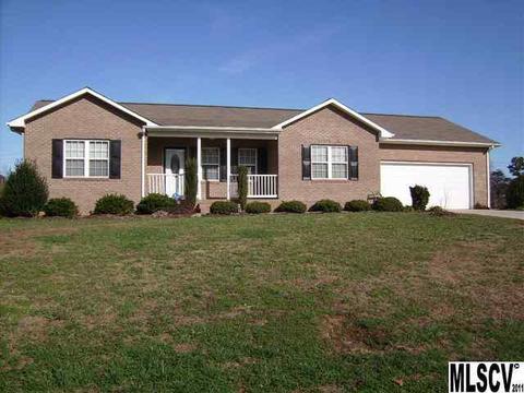 4475 River Run Cir, Hickory, NC 28602 photo 1