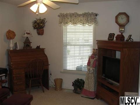 307 Mooreland Dr, Conover, NC 28613 photo 8