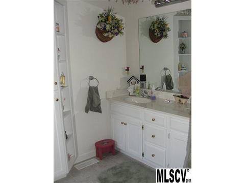 307 Mooreland Dr, Conover, NC 28613 photo 14