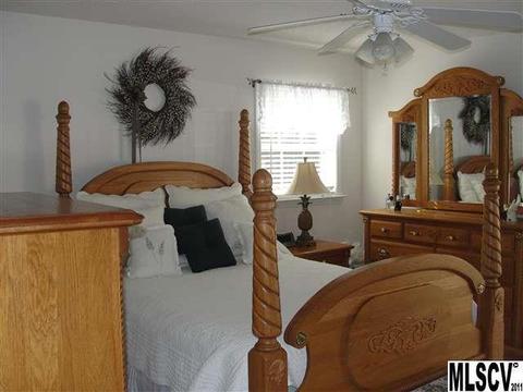 307 Mooreland Dr, Conover, NC 28613 photo 10