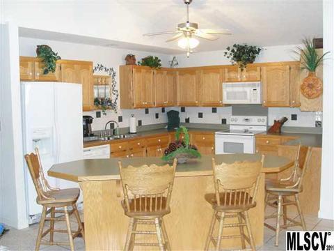 307 Mooreland Dr, Conover, NC 28613 photo 2