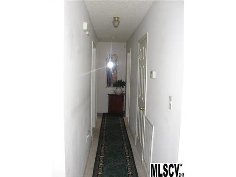 307 Mooreland Dr, Conover, NC 28613 photo 3
