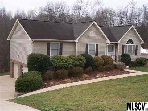 3244 6th Ave, Conover, NC 28613 photo 1