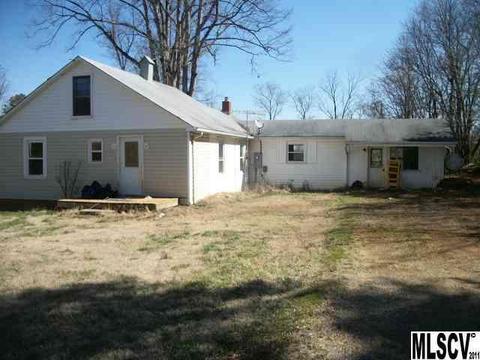 250 Emerald Ln, Hiddenite, NC 28636 photo 1