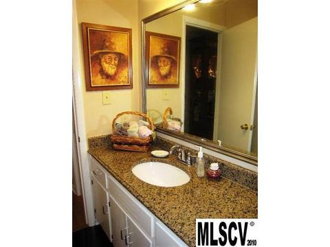 304 11th St, Conover, NC 28613 photo 5