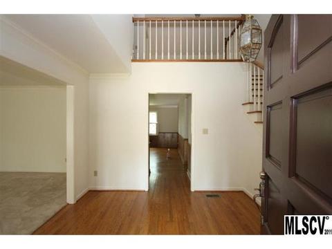 913 E Main St, Maiden, NC 28650 photo 2