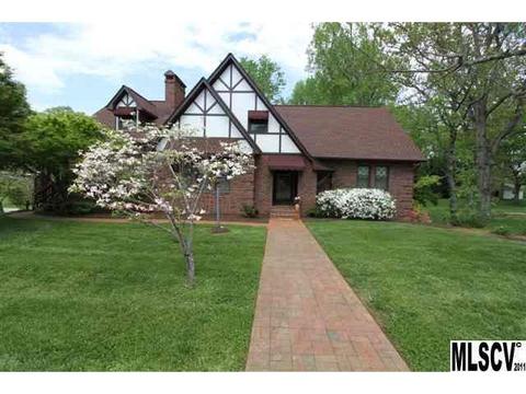 913 E Main St, Maiden, NC 28650 photo 1