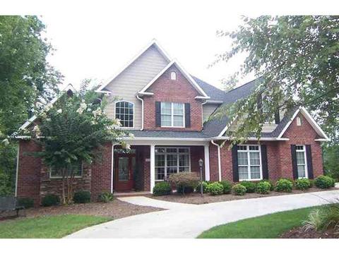 6702 Waterfront Dr, Hickory, NC 28601 photo 1