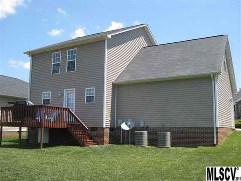 1623 Mayfair Dr, Conover, NC 28613 photo 3