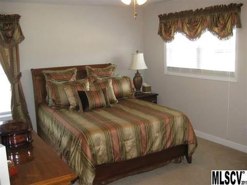 1623 Mayfair Dr, Conover, NC 28613 photo 8