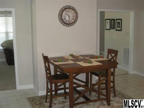 1623 Mayfair Dr, Conover, NC 28613 photo 4