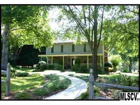 1752 4th Street Ne Pl NE, Hickory, NC 28601 photo 1