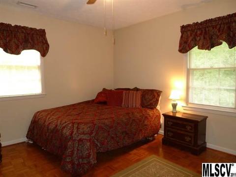 715 3rd Ave, Conover, NC 28613 photo 8