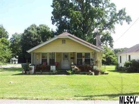 307 9th St, Conover, NC 28613 photo 1