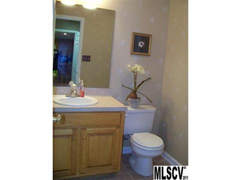 810 5th St, Conover, NC 28613 photo 4