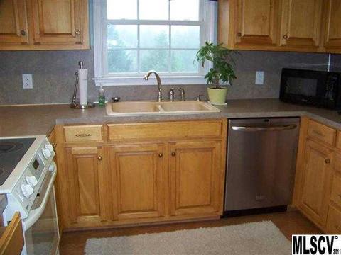 810 5th St, Conover, NC 28613 photo 3
