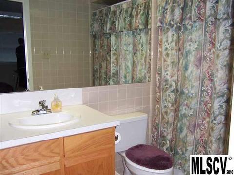 605 2nd Avenue Ne Pl NE, Conover, NC 28613 photo 3