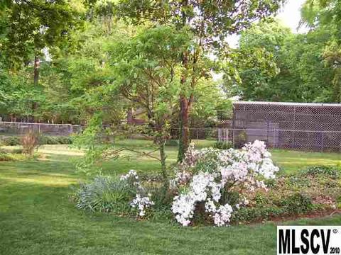 605 2nd Avenue Ne Pl NE, Conover, NC 28613 photo 4
