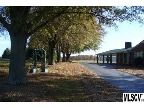 3854 Rock Barn Rd, Conover, NC 28613 photo 4